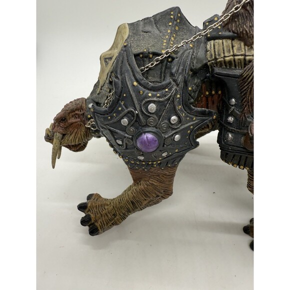 1999 McFarlane SPAWN Dark Ages Action Figure Tuskadon  Hard To Find Vintage - Picture 1 of 15